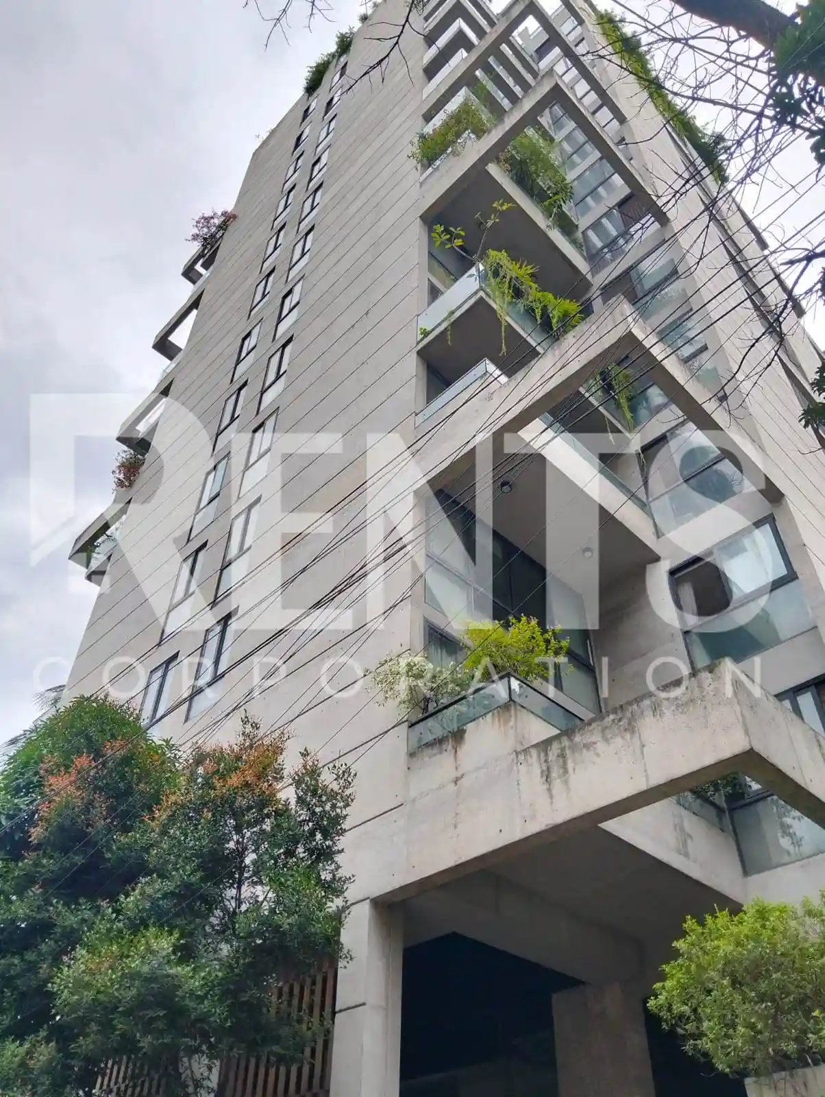 Villa on Hollywood Boulevard