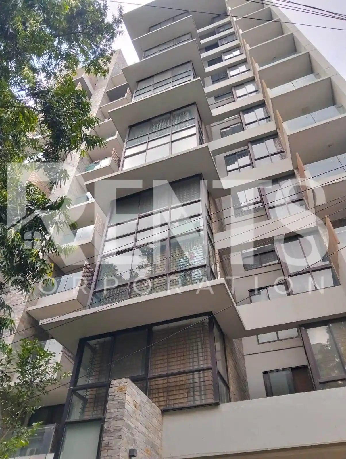 Villa on Hollywood Boulevard