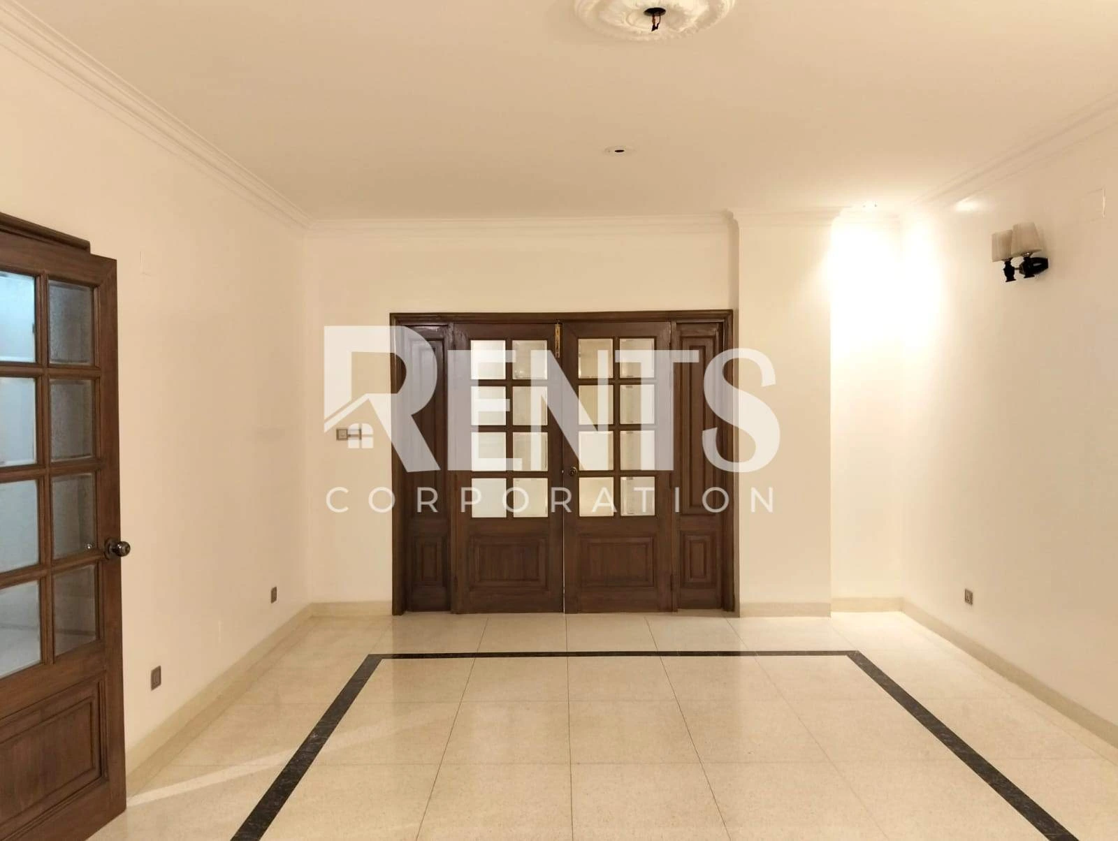 Villa on Hollywood Boulevard