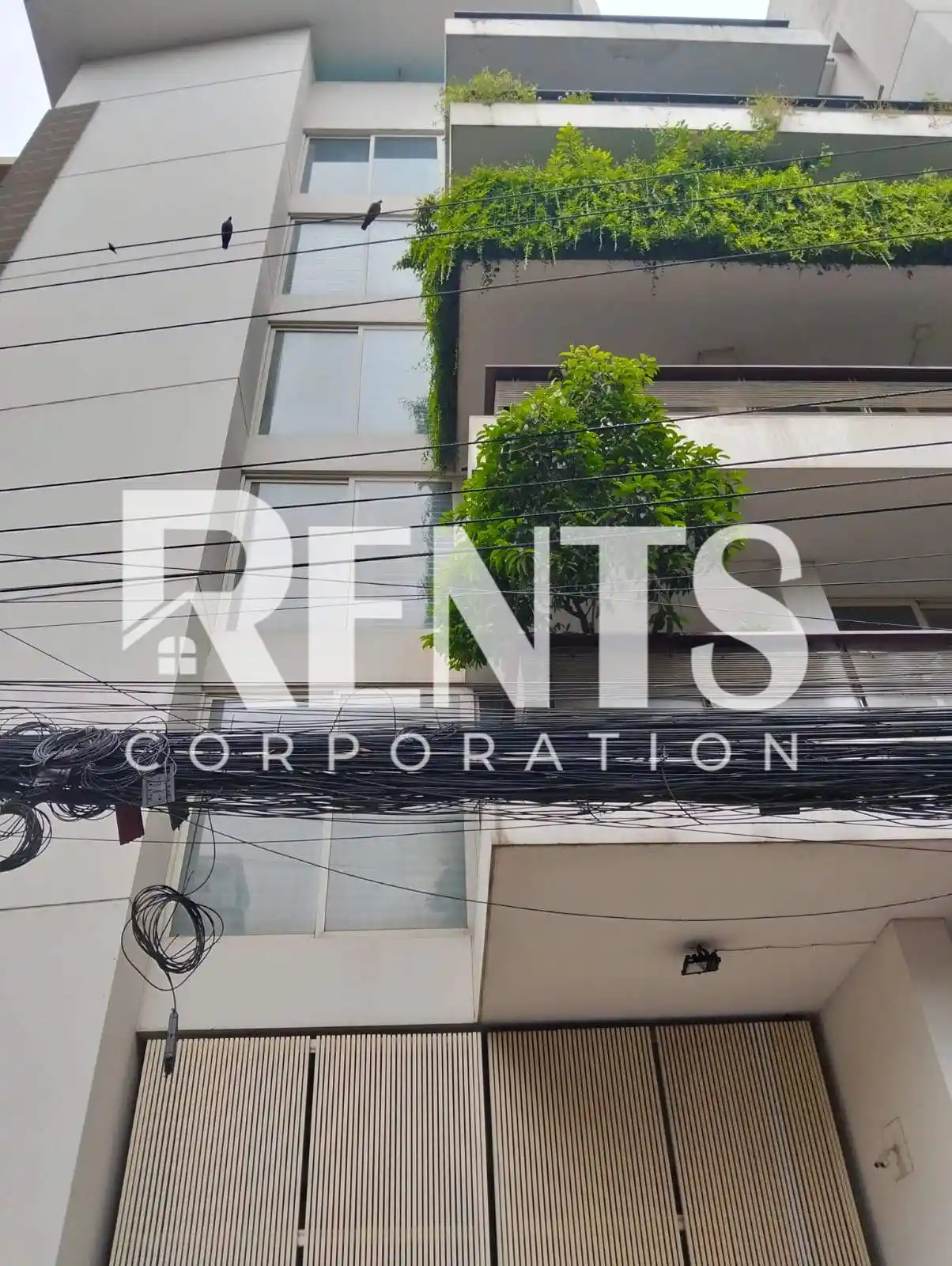 Villa on Hollywood Boulevard