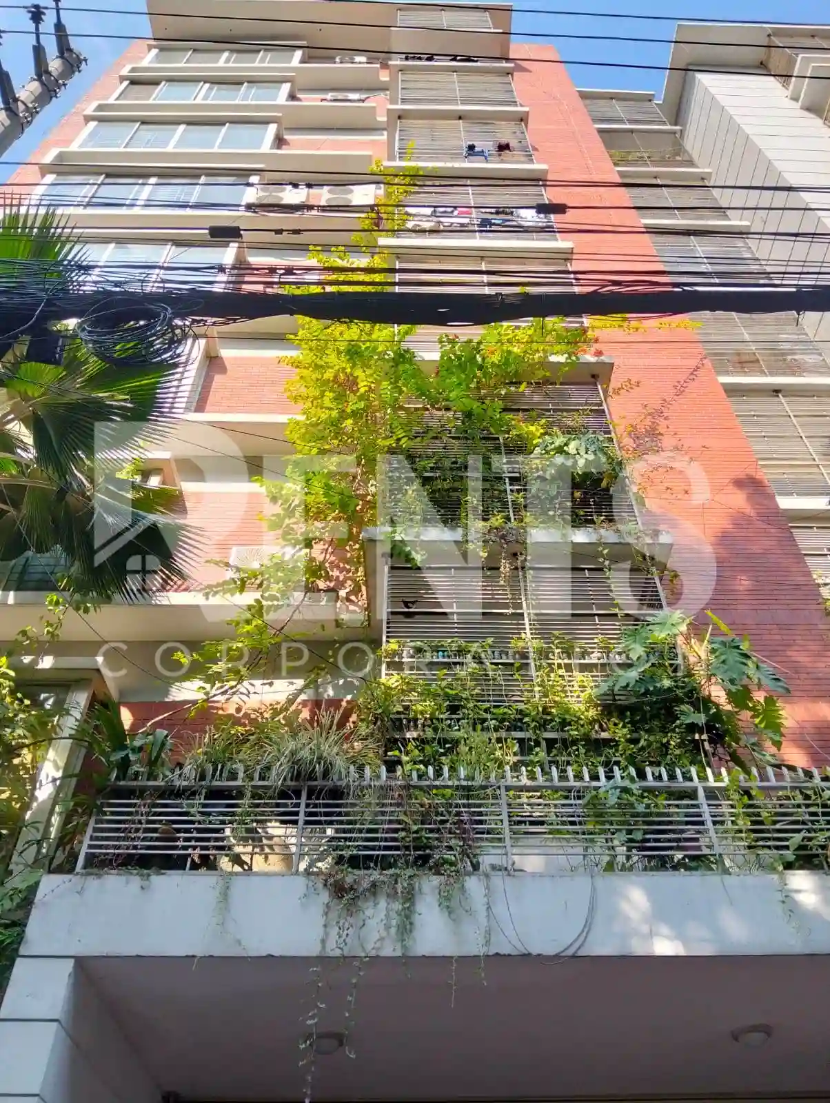 Villa on Hollywood Boulevard