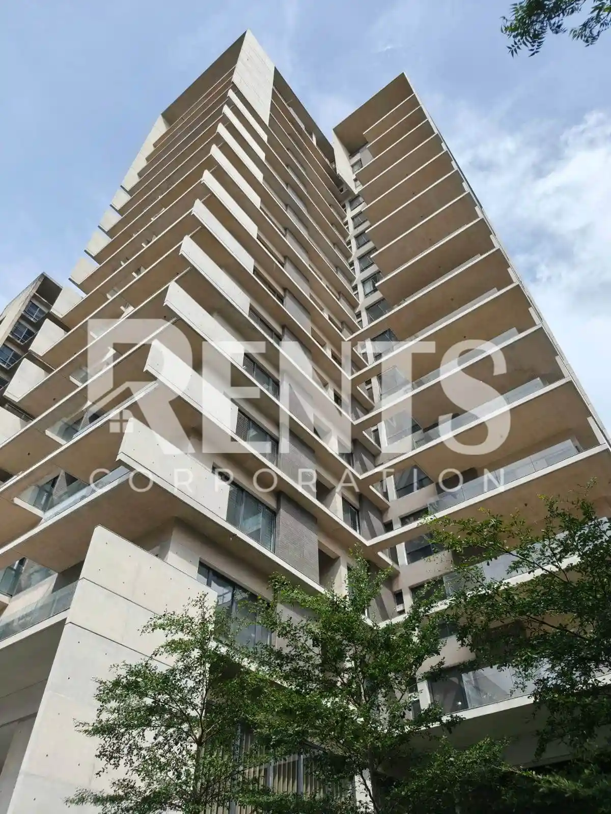 Villa on Hollywood Boulevard