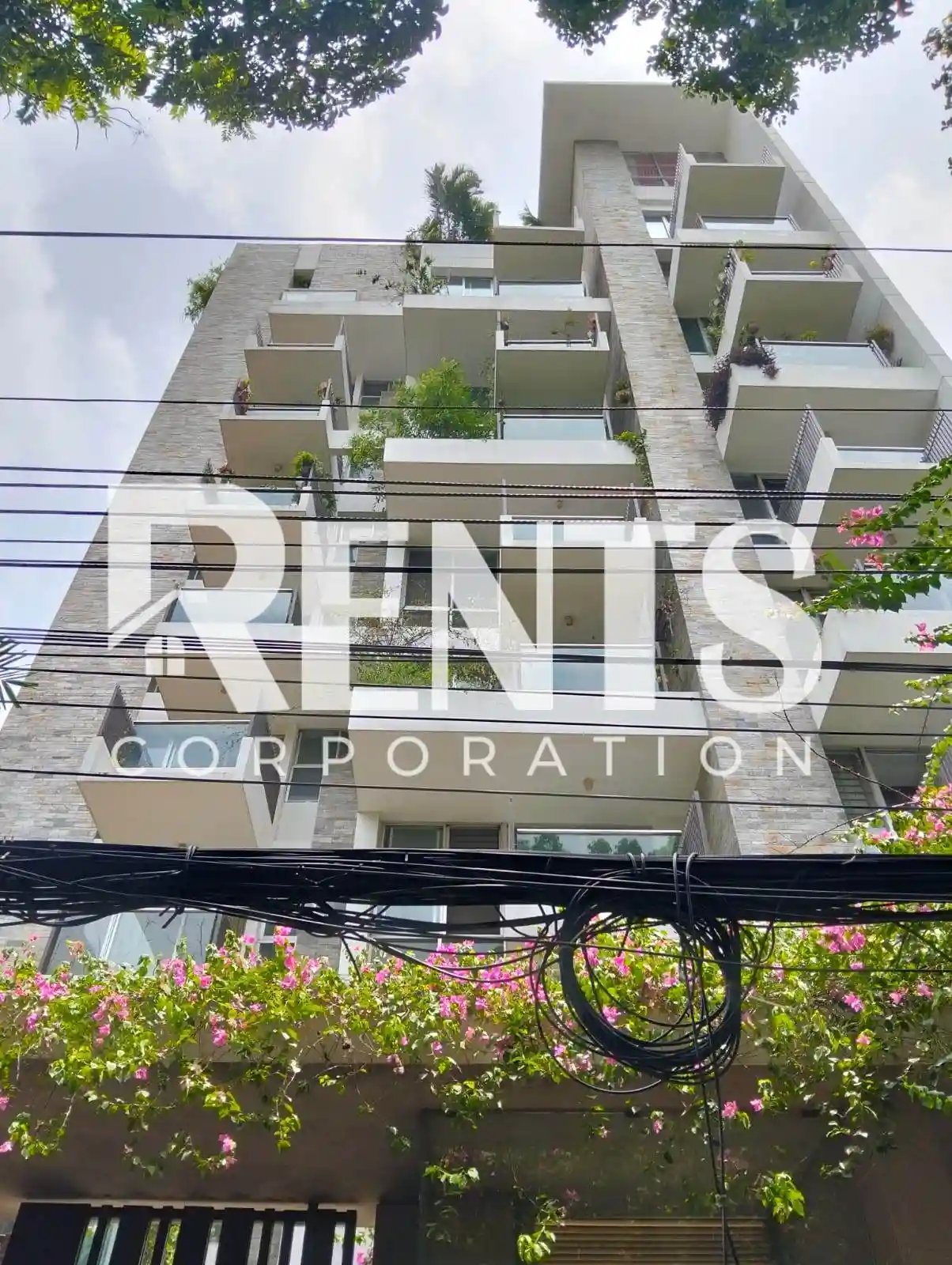 Villa on Hollywood Boulevard