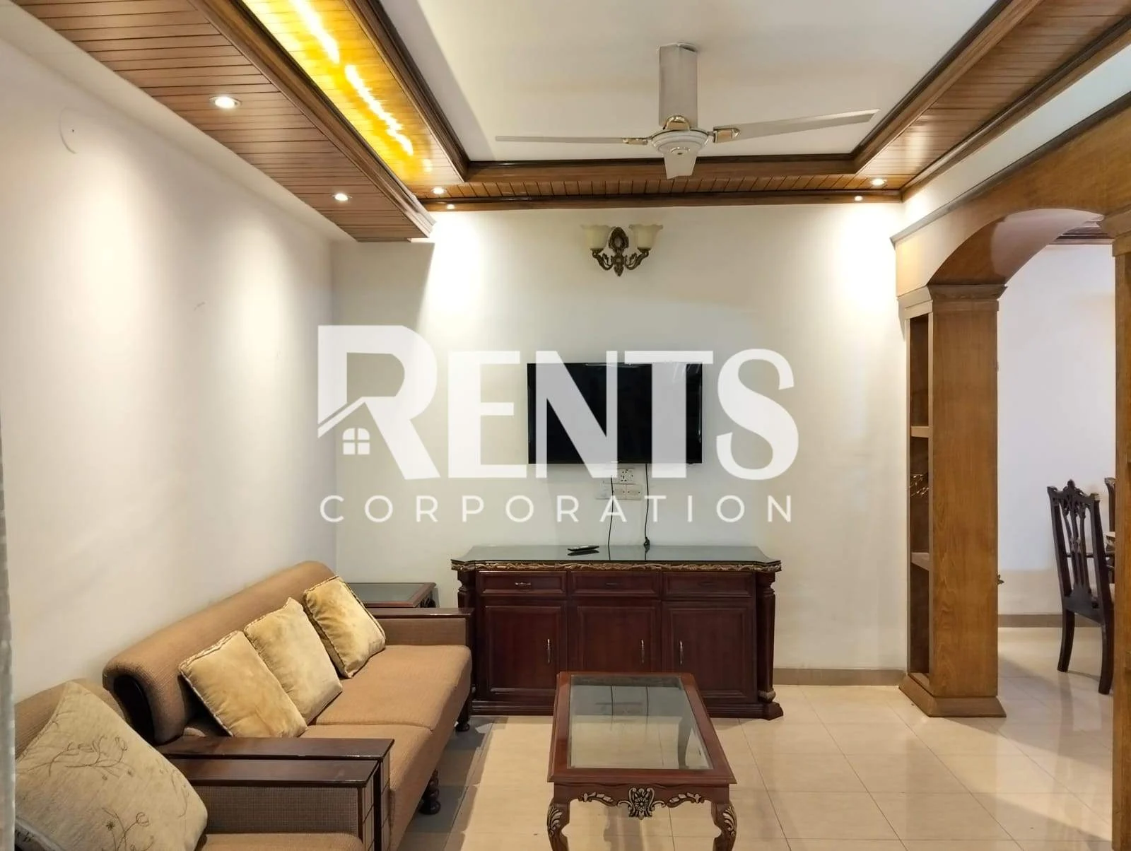 Villa on Hollywood Boulevard