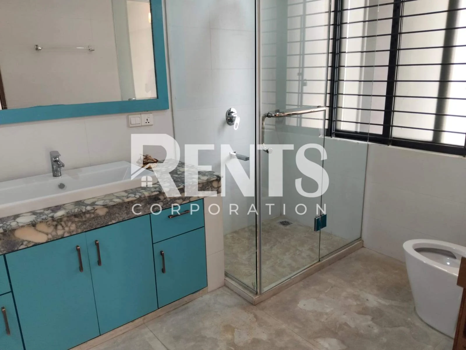 Villa on Hollywood Boulevard