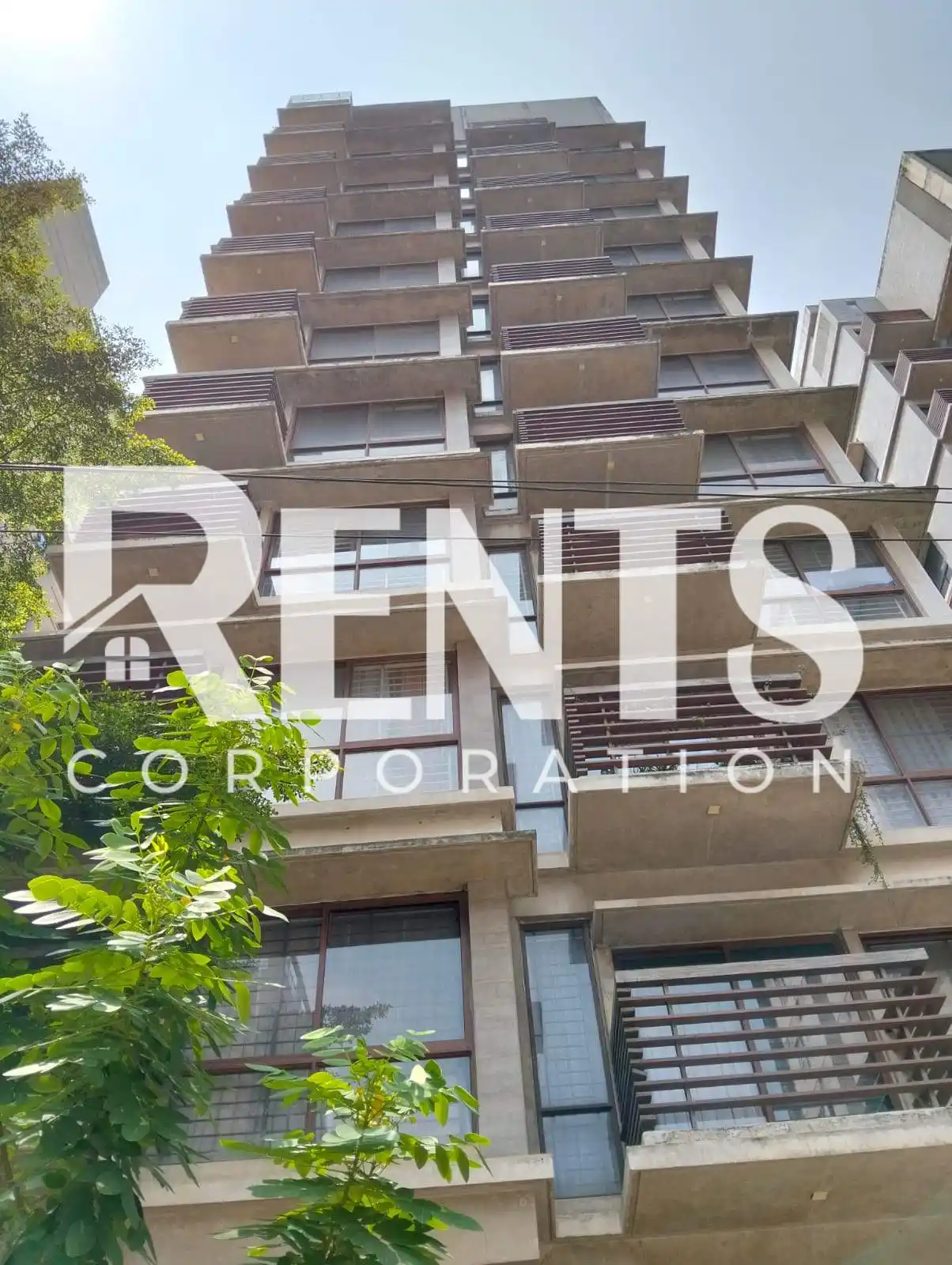 Villa on Hollywood Boulevard