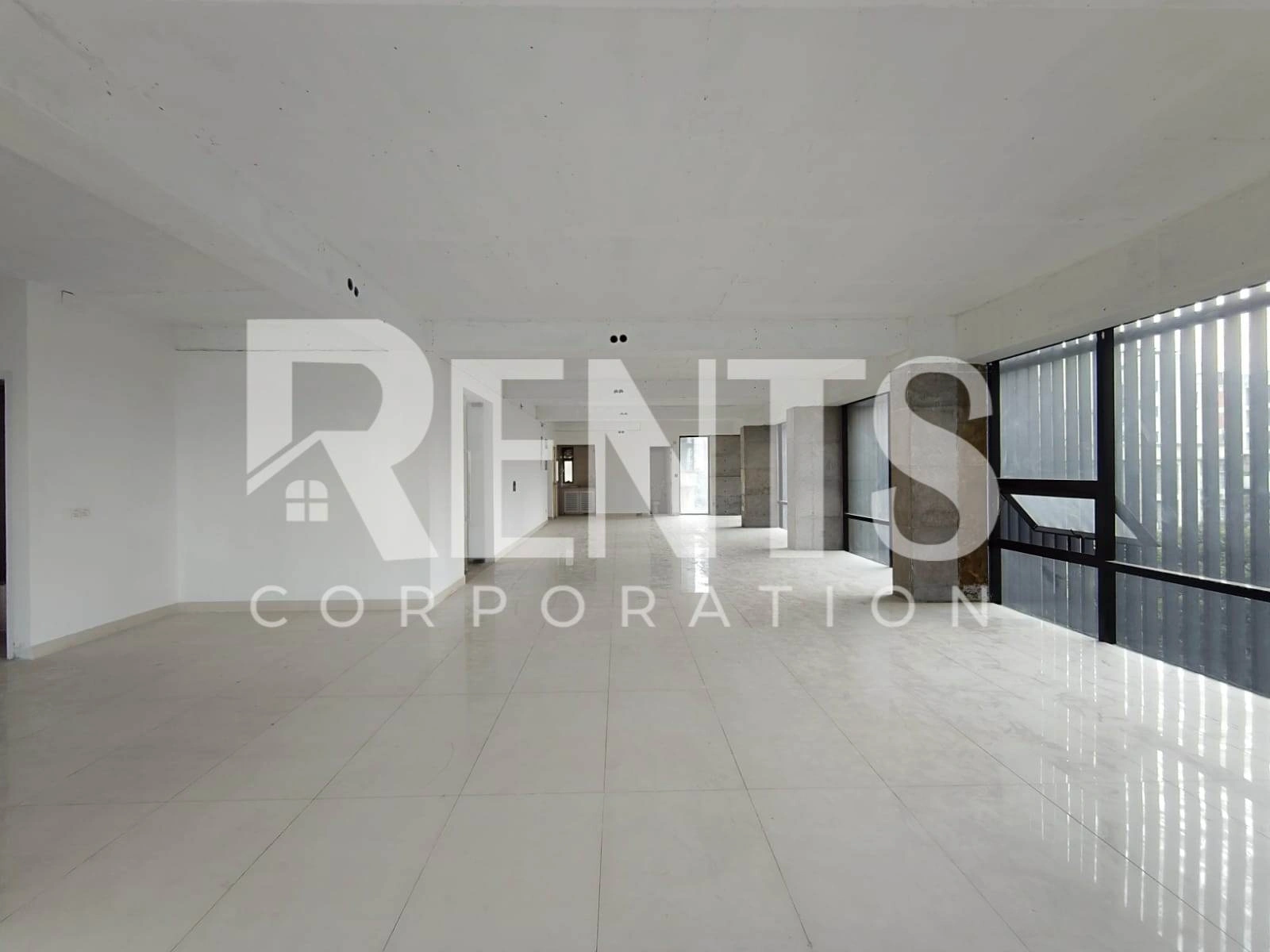 Villa on Hollywood Boulevard