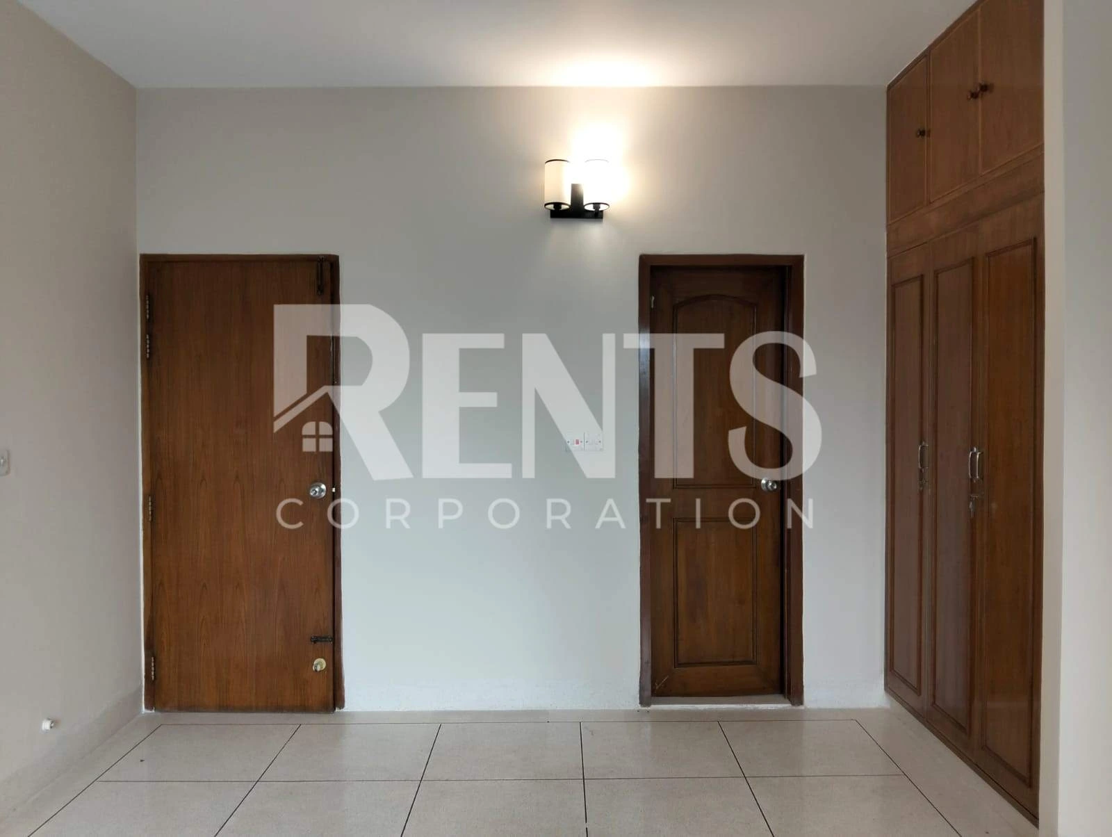 Villa on Hollywood Boulevard