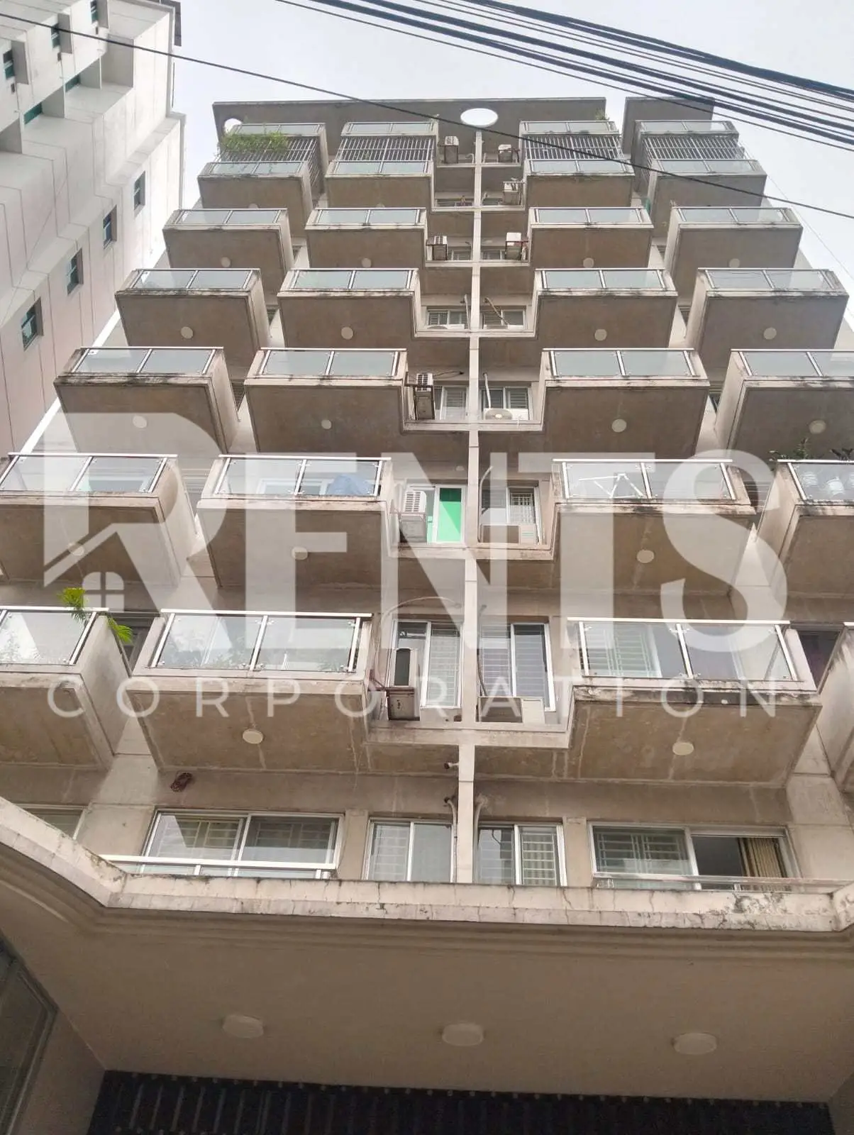 Villa on Hollywood Boulevard