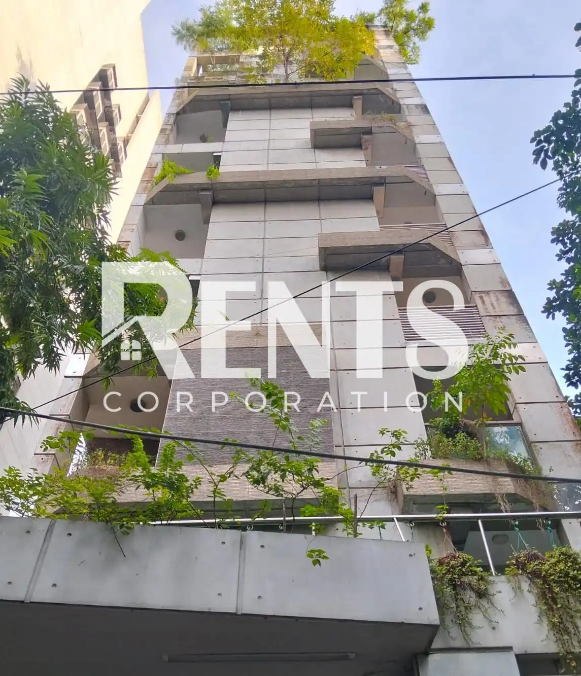 Villa on Hollywood Boulevard