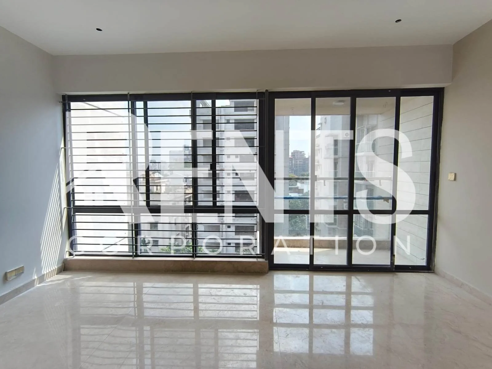 Villa on Hollywood Boulevard