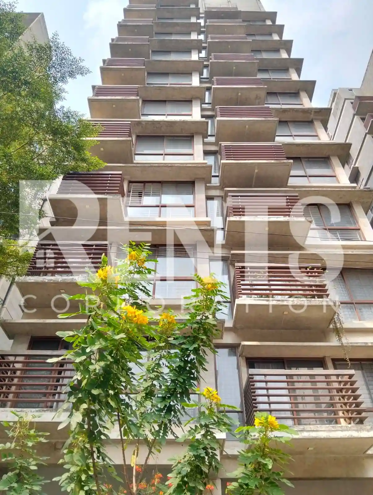 Villa on Hollywood Boulevard